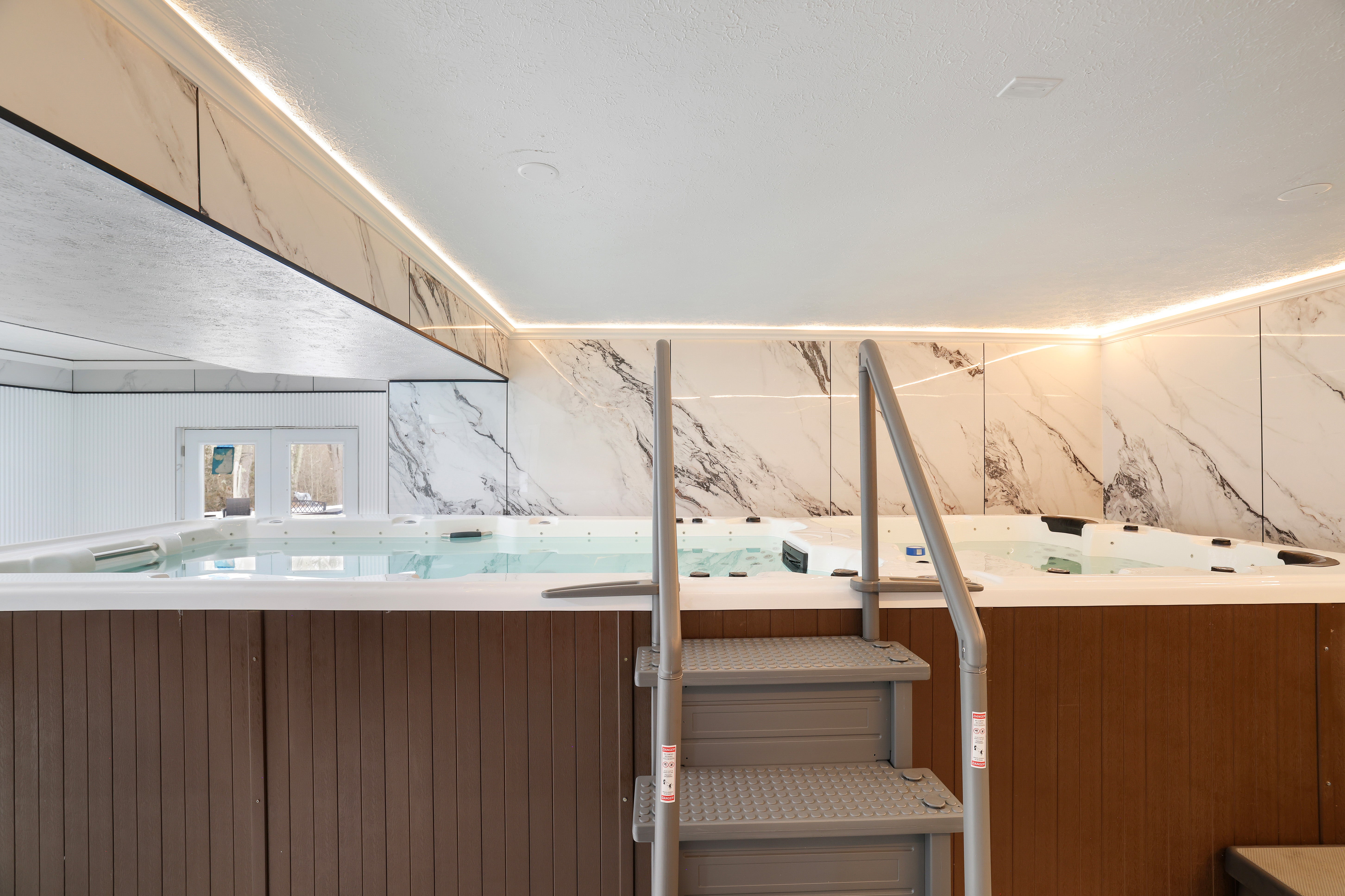 Calacatta White Marble PVC Wall Panel 8x4 - Fireproof, Waterproof ...